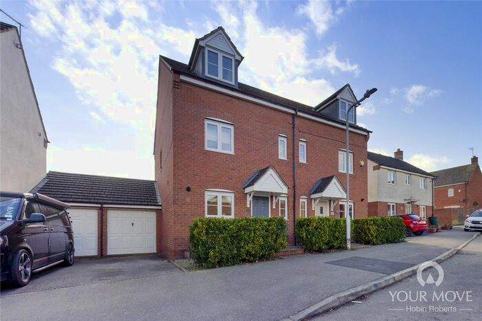 3 Bedroom Semi-Detached House To Rent In Milburn Drive, Duston, Northampton, NN5