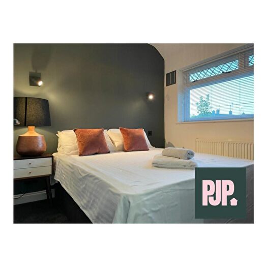 4 Bedroom House To Rent In Lowlis Close, Bristol, BS10