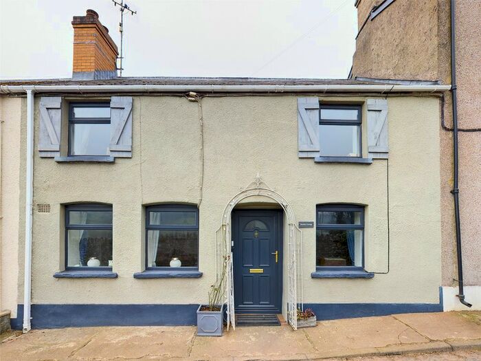 3 Bedroom Terraced House For Sale In Graiglas, Talybont-On-Usk, Brecon, Powys, LD3