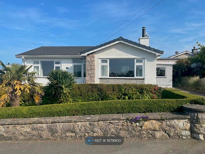 3 Bedroom Bungalow To Rent In Bay View Road, Benllech, Tyn-Y-Gongl, LL74