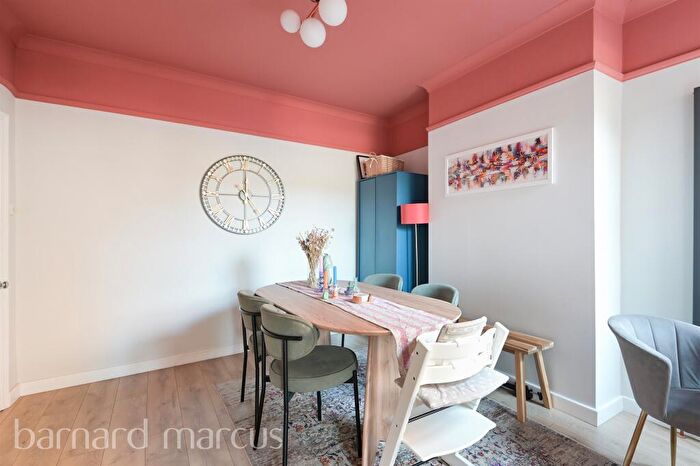 3 Bedroom Terraced House For Sale In Cedar Road, Croydon, CR0