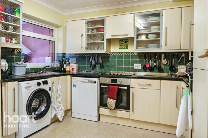 2 Bedroom Terraced House For Sale In Halstead Walk, Maidstone, ME16