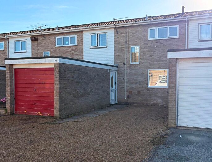 3 Bedroom Terraced House For Sale In Spexhall Way, Lowestoft, NR32