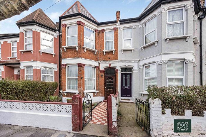 3 Bedroom Terraced House For Sale In Carlingford Road, London, N15