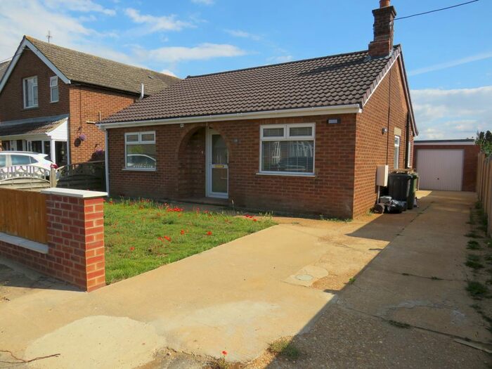 3 Bedroom Bungalow To Rent In Broadway, Heacham, King's Lynn, PE31