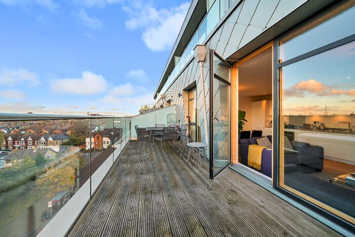 1 Bedroom Flat To Rent In Cavendish Road, Mitcham, SW19