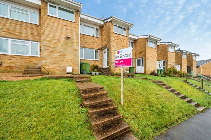 3 Bedroom Terraced House For Sale In Gorselands Road, Southampton, SO18