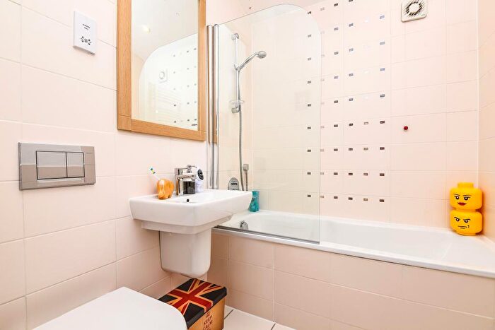 2 Bedroom Apartment To Rent In Citygate, St Clements, OX4