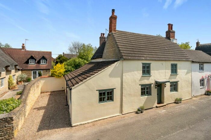 3 Bedroom Semi-Detached House For Sale In High Street, Carlton, Bedford, MK43