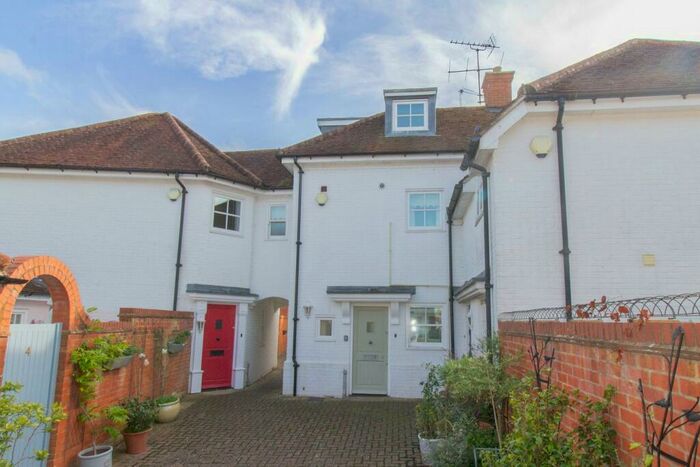 3 Bedroom Semi-Detached House To Rent In Red Lion Mews, Odiham, Hook, RG29