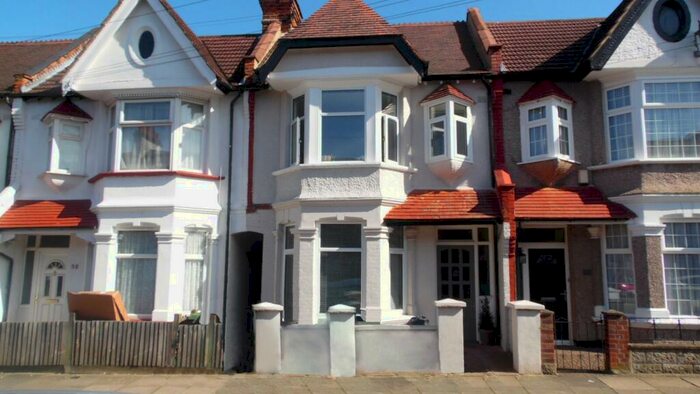 4 Bedroom Terraced House To Rent In Ashbourne Road, Mitcham, Surrey, CR4