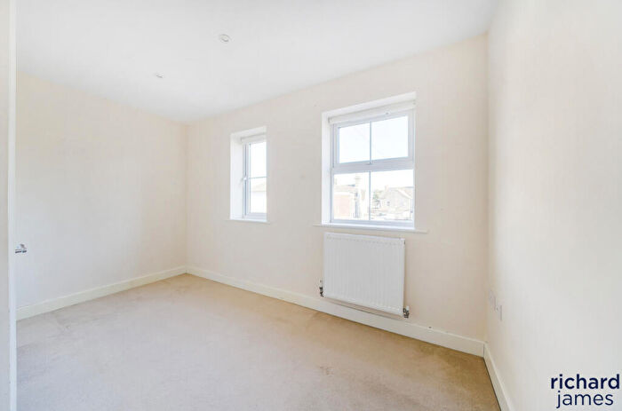 2 Bedroom Terraced House For Sale In Andover Street, Town Centre, Swindon, SN1