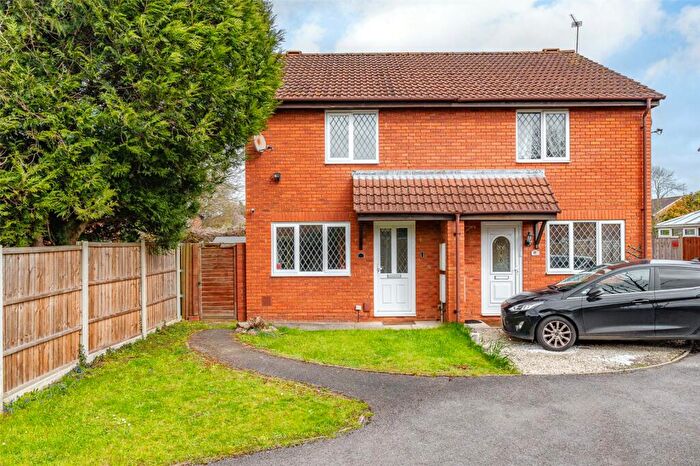 3 Bedroom Semi-Detached House For Sale In Laburnum Road, Winnersh, Wokingham, Berkshire, RG41