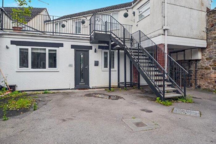 2 Bedroom Apartment To Rent In Lower Queens Road, Clevedon, BS21