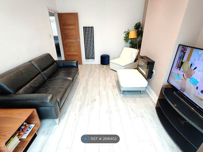 3 Bedroom Bungalow To Rent In Repton Road, Orpington, BR6