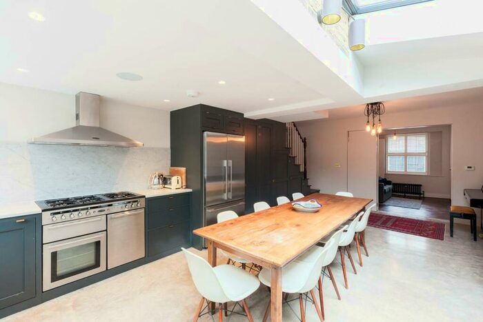 4 Bedroom House To Rent In Ellesmere Road, Victoria Park, London, E3