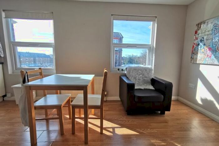 1 Bedroom Flat To Rent In Blackstock Road, London, N4
