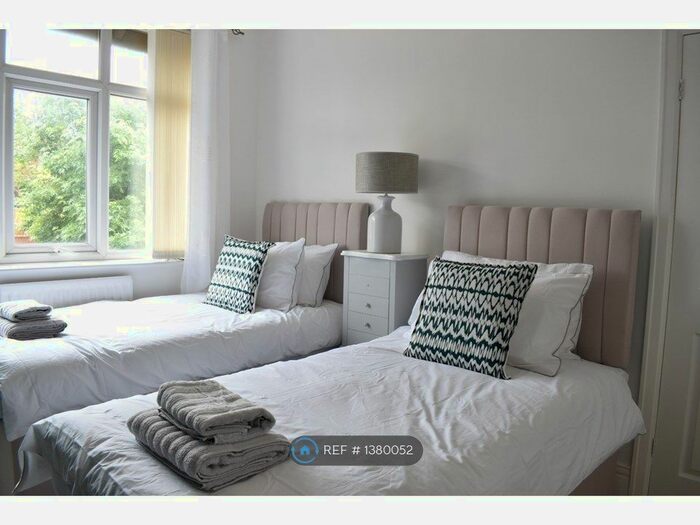 2 Bedroom Flat To Rent In Low Fell, Gateshead, NE9