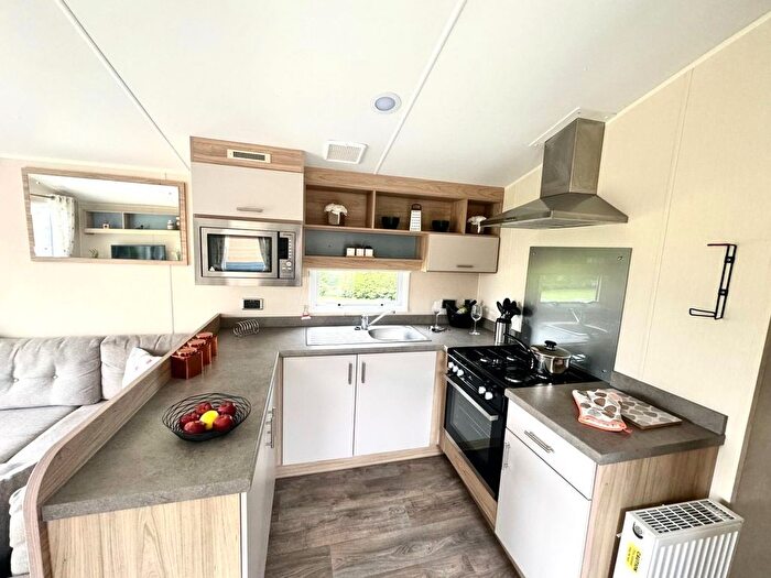 2 Bedroom Property For Sale In Fenny Bentley, Ashbourne, DE6