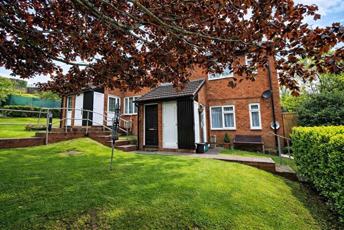 1 Bedroom Flat To Rent In Bevelwood Gardens, High Wycombe, HP12