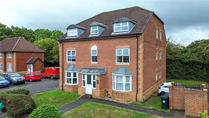 2 Bedroom Apartment For Sale In Mannock Way, Woodley, Reading, Berkshire, RG5