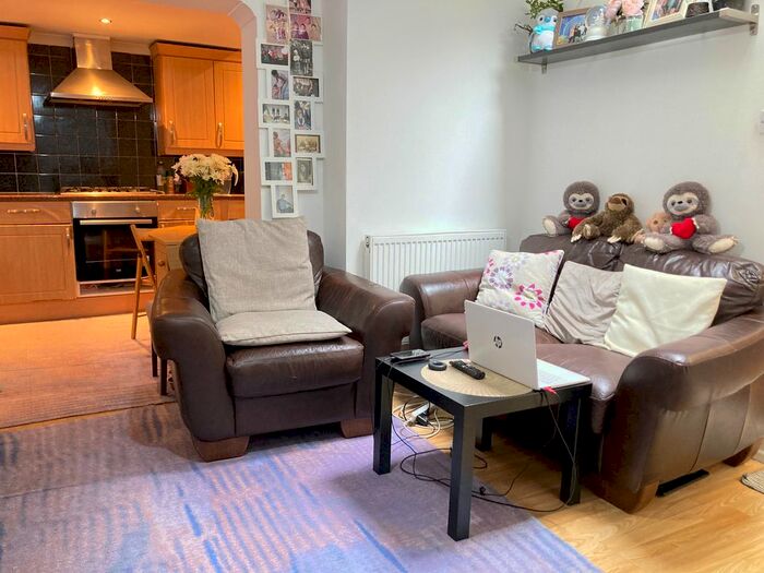 2 Bedroom Flat To Rent In Very Near Denmark Road Area, Ealing Broadway West, W13