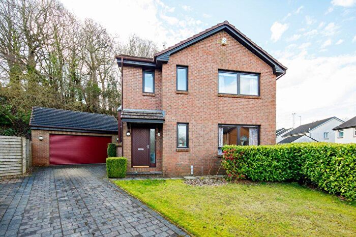 3 Bedroom Detached Villa For Sale In Field Grove, Busby, G76