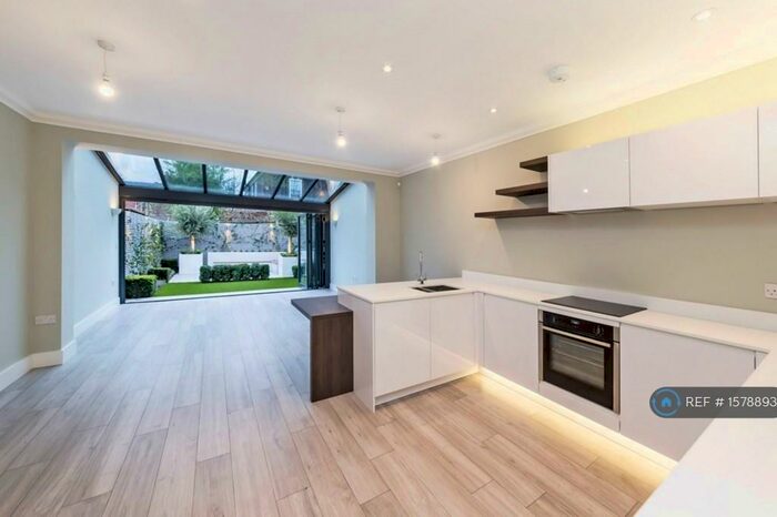 4 Bedroom Terraced House To Rent In Telferscot Road, Balham, SW12