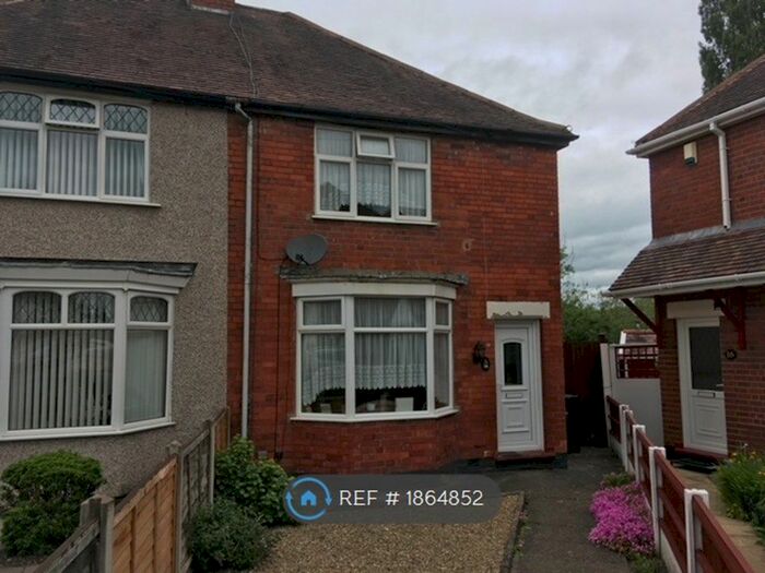 3 Bedroom Semi-Detached House To Rent In Gadsby Street, Nuneaton, CV11