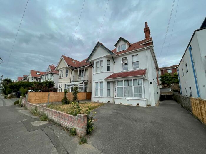 1 Bedroom Flat To Rent In Please Apply Online Via Rightmove Not By Calling The Office Council Tax Band B, BH6