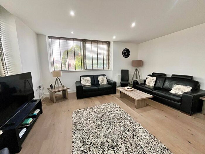 2 Bedroom Apartment To Rent In Hamilton Street, Cardiff, CF11