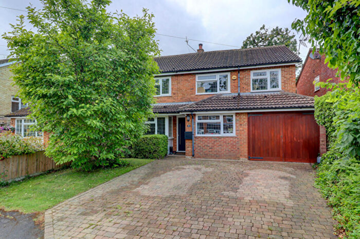 4 Bedroom Semi-Detached House For Sale In Oaktree Close, Penn, High Wycombe, Buckinghamshire, HP10