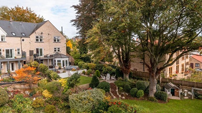 5 Bedroom Link Detached House For Sale In Becca Lane, Aberford, Leeds, LS25