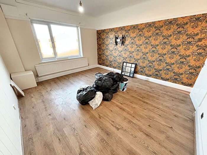 3 Bedroom Flat To Rent In County Road, Ormskirk, L39