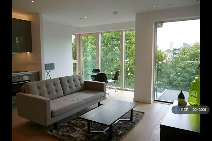 1 Bedroom Flat To Rent In Capell Apartments, London, SE17