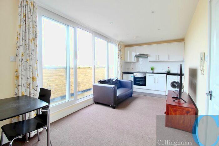 1 Bedroom Flat To Rent In Glenburnie Road, Tooting SW17