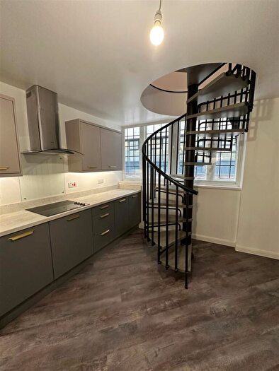 1 Bedroom Apartment To Rent In , Salop House, Hull City Centre, HU1