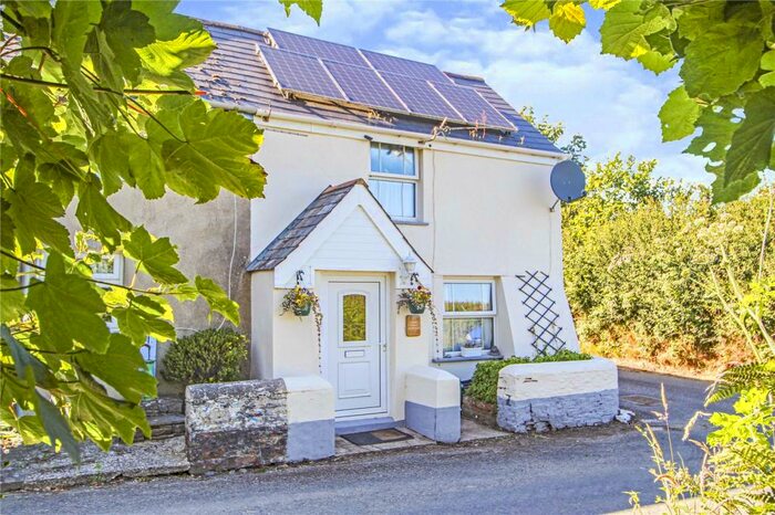 2 Bedroom Semi-Detached House For Sale In Woolsery, Bideford, EX39