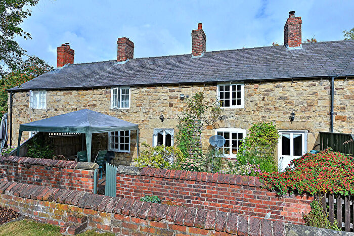 3 Bedroom Cottage For Sale In Golden Valley, Riddings, DE55