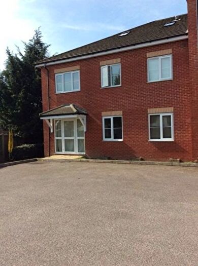 2 Bedroom Flat To Rent In Addington Road, Irthlingborough, Wellingborough, NN9