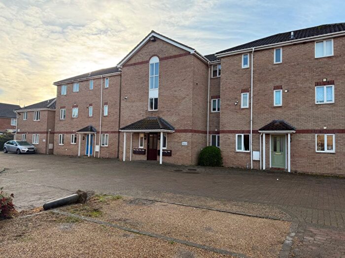 2 Bedroom Flat To Rent In Apollo Way, Cambridge, CB4