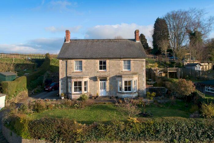 4 Bedroom Detached House For Sale In Ludwell, SP7