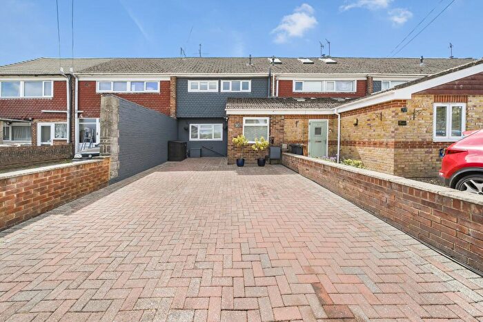 4 Bedroom Terraced House To Rent In Harrow Way, Andover, Hampshire, SP10