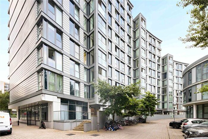 2 Bedroom Maisonette To Rent In Distillery Tower, Mill Lane, Deptford, London, SE8