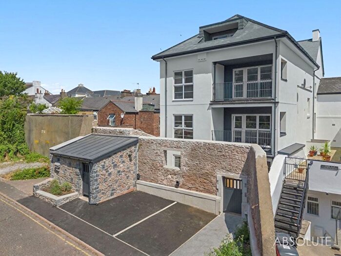 2 Bedroom Flat For Sale In Fore Street, St. Marychurch, TQ1