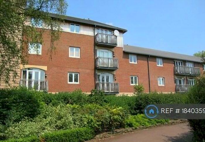 2 Bedroom Penthouse To Rent In Lincoln Street, Swindon, SN1