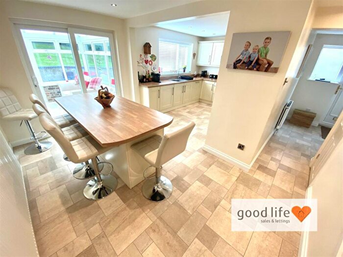 4 Bedroom Detached House For Sale In Bishops Way, Chapel Garth, Sunderland, SR3