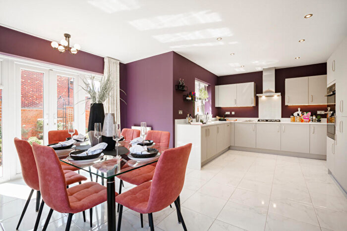 4 Bedroom Detached House For Sale In Glen Road, Oadby, Leicester, LE2