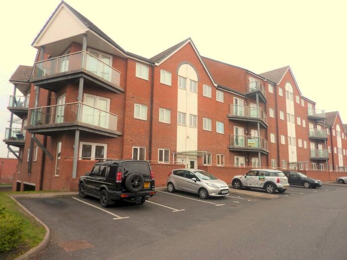 2 Bedroom Flat To Rent In Waterfront Way, Walsall, WS2