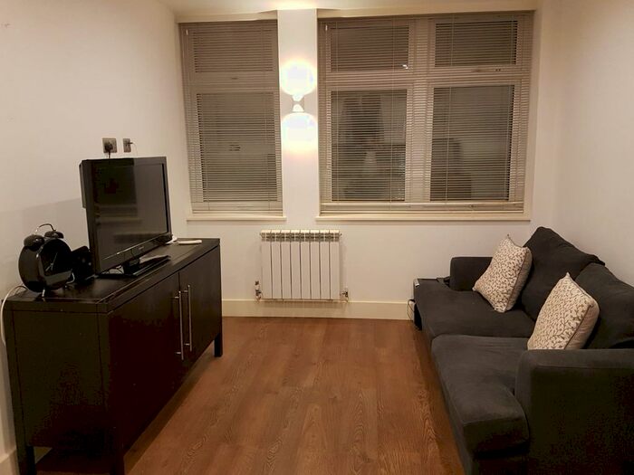 1 Bedroom Flat To Rent In London Road, Sutton, SM3
